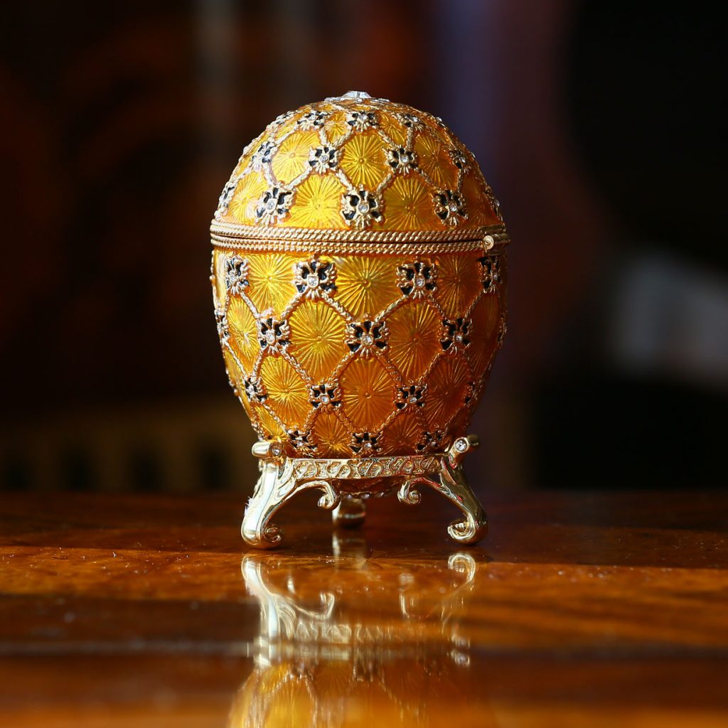 Você conhece a história dos Ovos Fabergé?